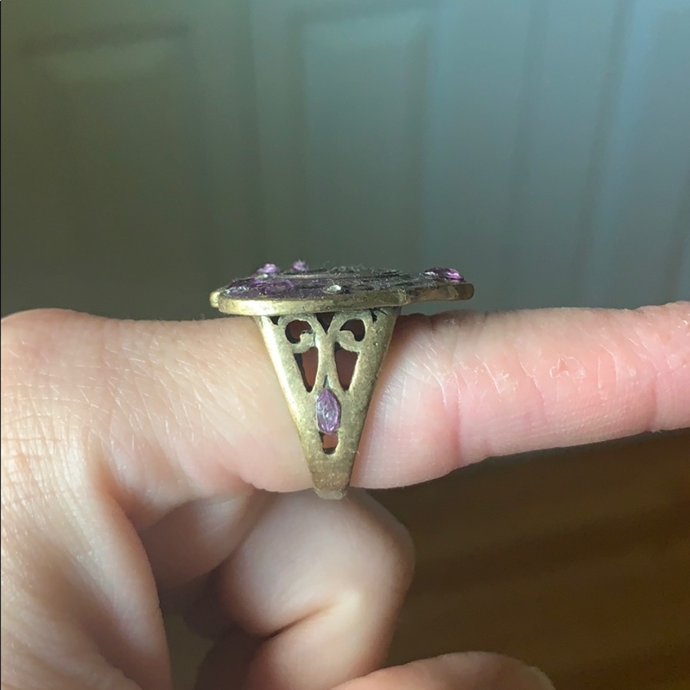 Guess Ring - Picture 2 of 2